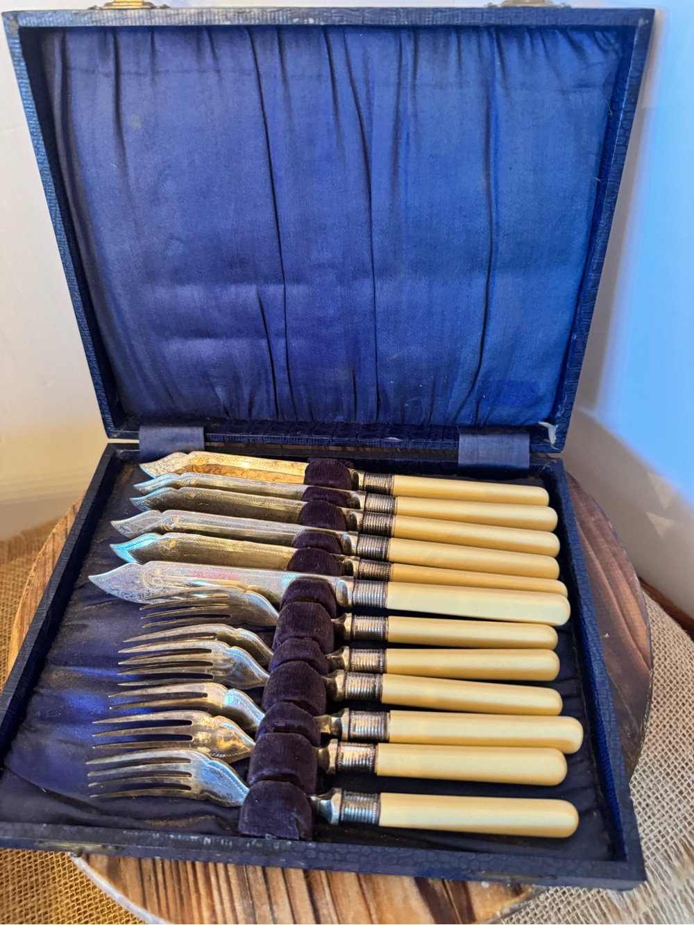 Vintage Knife and Fish Forks Set EPNS